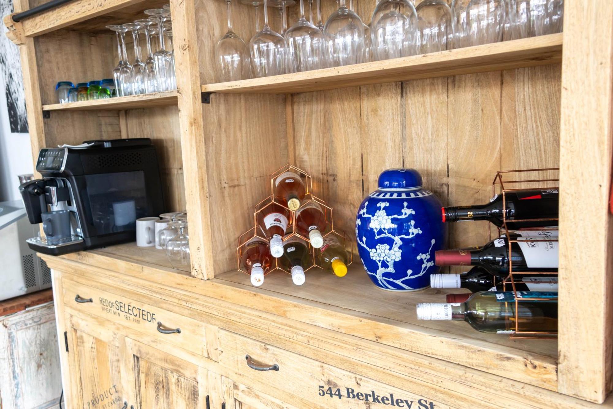 The Rez Guesthouse Уолфиш Бей Екстериор снимка