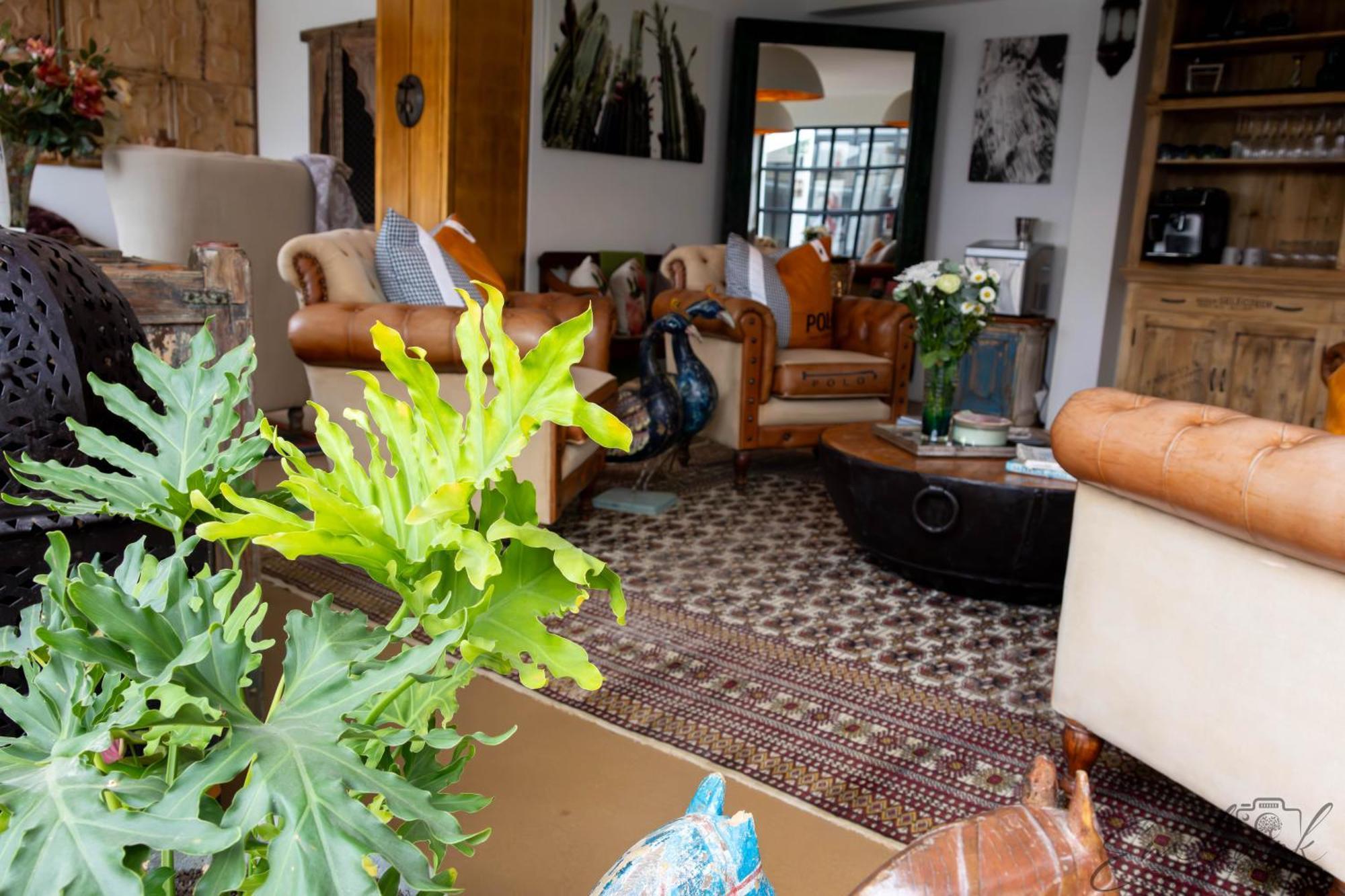 The Rez Guesthouse Уолфиш Бей Екстериор снимка